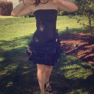 Medium black dress